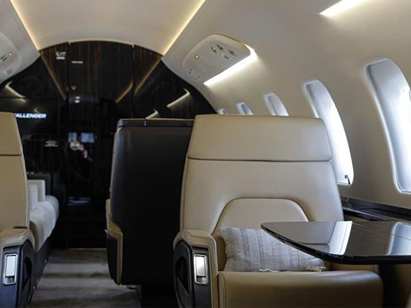 Challenger 650 interior1